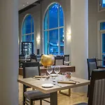 Hotel & Radiana