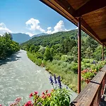 & Radiana La Léchère