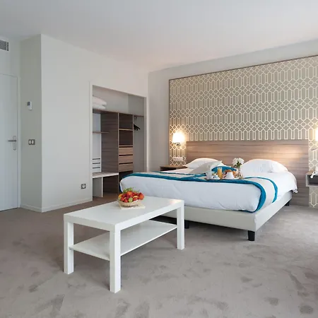 & Radiana Hotel 3*