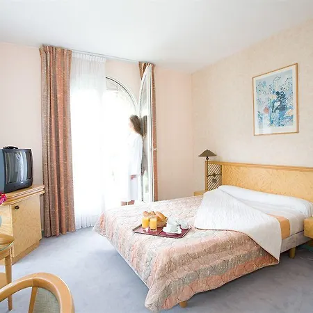 & Radiana 3* La Léchère