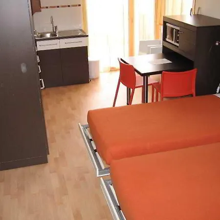 & Radiana Hotel